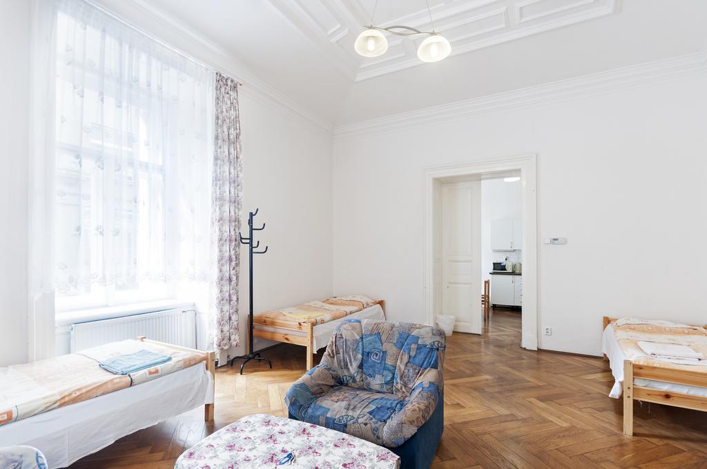 براغ Gallery Hostel المظهر الخارجي الصورة