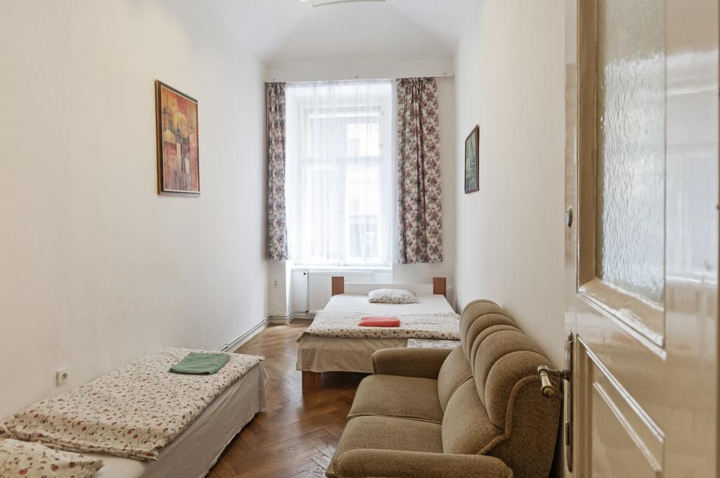 براغ Gallery Hostel المظهر الخارجي الصورة